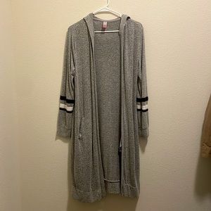 Grey long cardigan with pockets